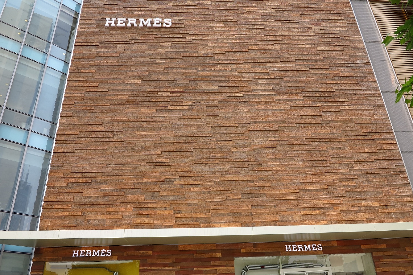 Hermes Shanghai (4).JPG